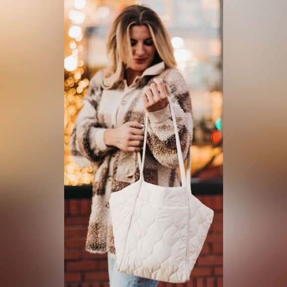 Pretty Simple Handbags - Cream white Puffer Tote Handbag